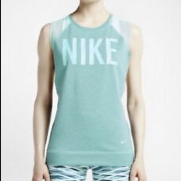 Nike Sleeveless Graphic Fleece - Picture 2 of 4